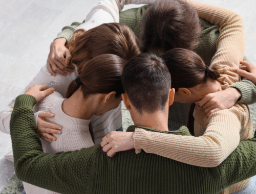 Oración por la Protección — Familia y Hogar